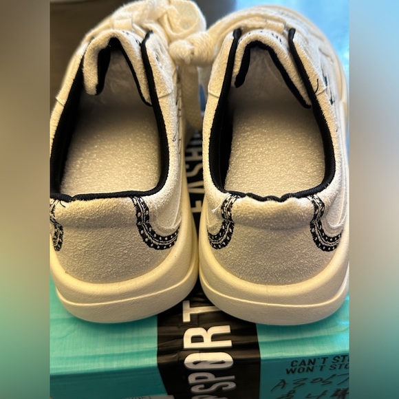 Men's Sneakers Breathable Lightweight Comfort Fit Walking Causal Shoes for Male - Picture 3 of 4